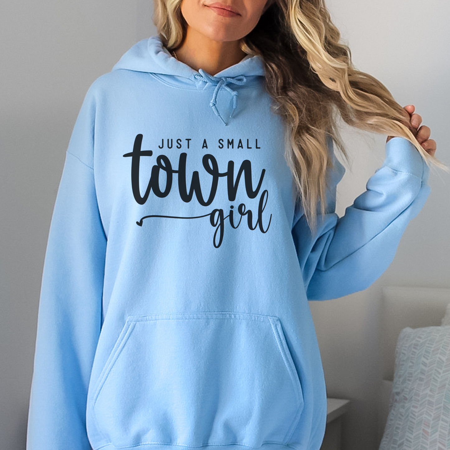 Just a small town girl! Heavy Blend™ Hooded Sweatshirt