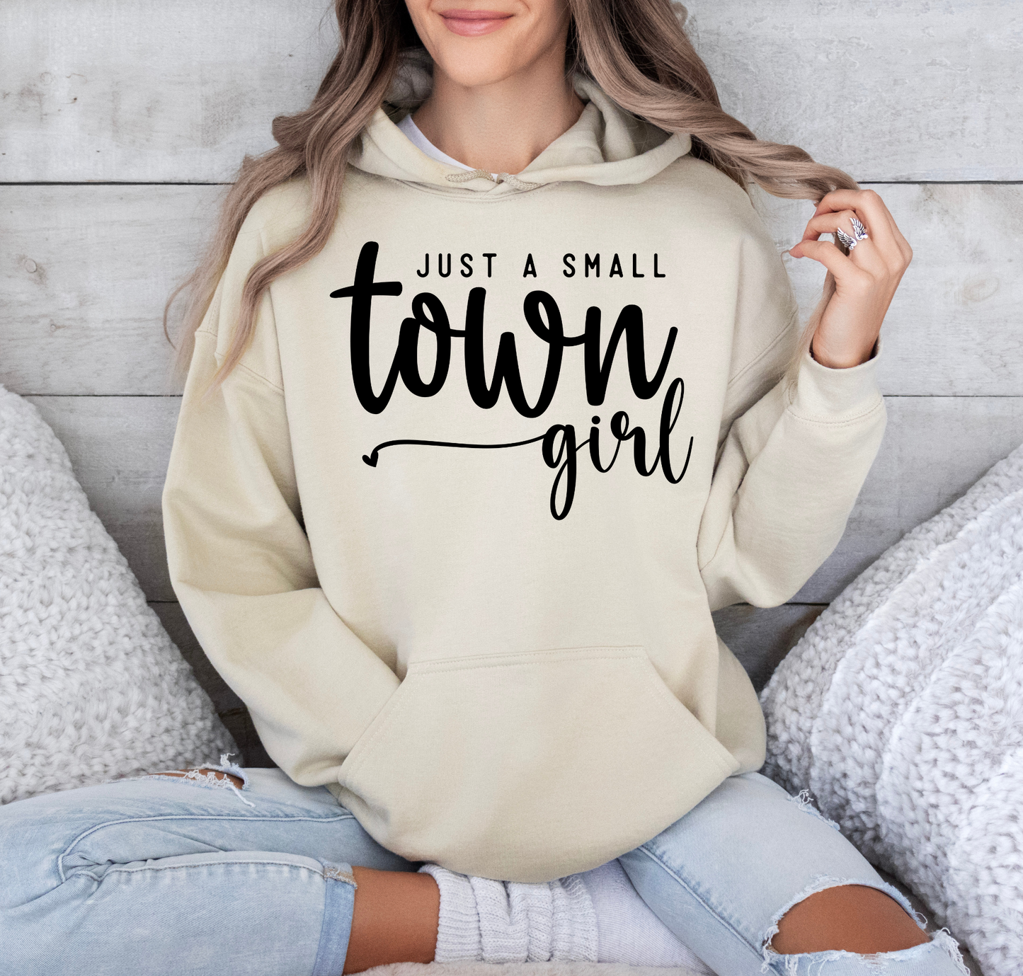 Just a small town girl! Heavy Blend™ Hooded Sweatshirt